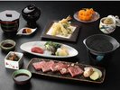 熊野牛石焼きが付いた春野菜会席