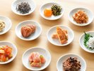 おにぎりは、全国から厳選した10種類の具材からお選びいただけます。