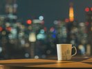 ホテルからの景色をイメージしたOMO5東京五反田オリジナルのマグカップもございます。