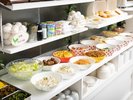和食から洋食、飲み物も豊富!ホテル自慢の朝食バイキング食べ放題をご堪能下さい♪