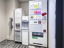 各階自動販売機コーナーにウォーターサーバーを設置しております