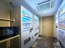 館内8階自動販売機・電子レンジ・製氷機