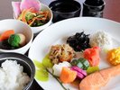 (朝食イメージ)朝食ビュッフェ 和食盛付けイメージ