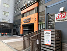 【南改札8】まっすぐ進むと当館の入口がございます