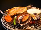 炭火焼:光【昼食】目の前で焼いたアツアツの海の幸!香ばしい香りが食欲をそそります。
