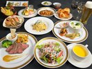 夕食ブッフェ会場「クロスロード」