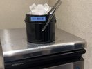 【製氷機】宿泊棟にございます。ご自由にお使いください。