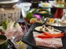 目の前で焼きたてアツアツをお召し上がりポーク陶板焼