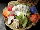 目前に広がる天草灘で獲れる新鮮な魚介類!