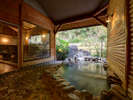 *【温泉棟】つるつる感たっぷりのお湯!露天風呂でゆっくり温まってください。