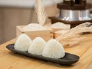 和洋バイキング朝食 お米の味が引き立つ「こだわり塩」のシンプルなおにぎり