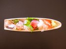 【駿河湾水揚げの鮮魚のお刺身】山の中にある宿ですが駿河湾水揚げの新鮮な海鮮を刺身でご用意