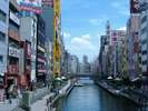 道頓堀川。阪神ファンの方がよく落ちてますね・・ホテルから徒歩10分!