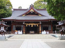 【水前寺成趣園/出水神社】当宿から徒歩3分。美しい庭園を眺めながら参拝することができます。
