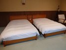 【和洋特別室】ベッドを備えたお部屋です