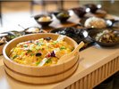一日のスタートであるご朝食。洋朝食のメニューに、京都ならではのオリジナルメニューで1日に彩を。