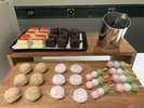 朝食後に季節のフルーツやスイーツも、お楽しみいただけます