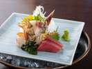 日本海側ならでは、鮮度高い魚介を厳選、春夏秋冬の美味をお楽しみください。