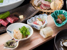 【*夕食一例】器や盛り付けにもこだわり、目でも楽しめるように工夫しております。