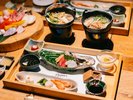 【別棟1階/和食レストラン-ヌプリ-】蝦夷鍋・狩人焼コース一例