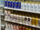 【1階/コンビニエンスストア】北海道名物のサッポロクラシックをお部屋で乾杯。