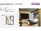 140cmセミダブルベッドを設置。お風呂はシャワータイプ(浴槽無)となります。