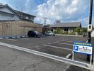 ホテルより徒歩2分の第二駐車場。