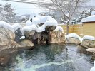 【大露天風呂】藤の花房