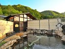 【大露天風呂】藤の花房