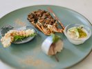 【夕食一例:前菜】浮世。殻ごと焼いた新鮮なロブスターは、香ばしくて絶品