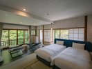 【木漏れ日の部屋】木々が揺らぐ窓辺。足を伸ばせば日光浴
