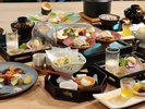 地元神奈川の食材を中心に、調理方法など拘り抜いたお食事をお楽しみ下さい。