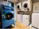 【館内設備】ランドリーコーナー:洗濯無料、乾燥のみ有料