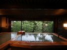 内湯【白雲の湯】しらくものゆ 雲仙になる白雲の池から名づけました。