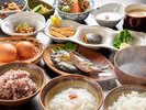 【ご朝食】有機野菜で大事に育てられた鶏の卵に鮎の一夜干し。朝からご飯が止まりません。