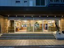 本館1階エントランス(フロント側)