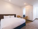 ■新館SPAタワー-【眺望なし】ダブルルーム※浴槽なし-■22u。ベッドは、160cm幅で大人2名でもゆったり♪