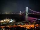 季節ごとに彩りを変える明石海峡大橋のライトアップ。お部屋から眺める癒しのひと時