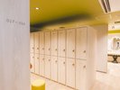 ■新館SPAタワー地下1階-大浴場-ラグジュアリーバス■明るく清潔感溢れるロッカールーム
