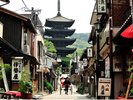人力車と八坂の棟