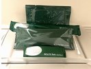 歯ブラシ・ヘアブラシ・カミソリ・ボディスポンジ・綿棒をお部屋に設置しています。