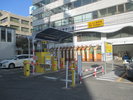 提携駐車場のタイムズ松本深志は21時間で800円となります。駐車券をフロント迄お持ち下さい。
