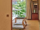 和室10畳 . 1〜5名様.(トイレ・洗面台付き, お風呂は大浴場をご利用下さい)