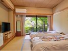 和洋室10畳 1〜3名様. (トイレ・洗面台付き,お風呂は大浴場をご利用下さい)
