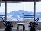 【ペット同伴可】特別和室|眼下に広がる長崎の街並みを、昼間もお部屋から一望。
