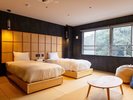 【和洋室】窓から自然光が入る明るい室内。朝の目覚めも気持ちよく迎えられます。