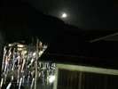 【夜】お部屋からの眺めお月様と3500匹の鯉のぼりrightup
