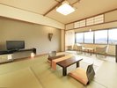 町側和室(長良川・金華山は見えません。)