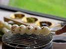 【野尻湖ラウンジ】お好みの焼き加減で自分で焼ける「炙り!見晴らし団子」