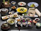 【薩摩特別会席】日本料理店「鈴なり」の村田明彦シェフが監修した、特別な献立です。